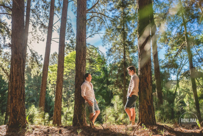 fotografia lifestyle de casal do mesmo sexo